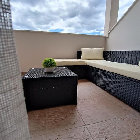 Apartman Burcul Sukošan Εξωτερικό φωτογραφία