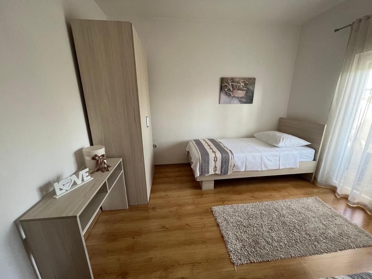 Apartman Burcul Sukošan Εξωτερικό φωτογραφία