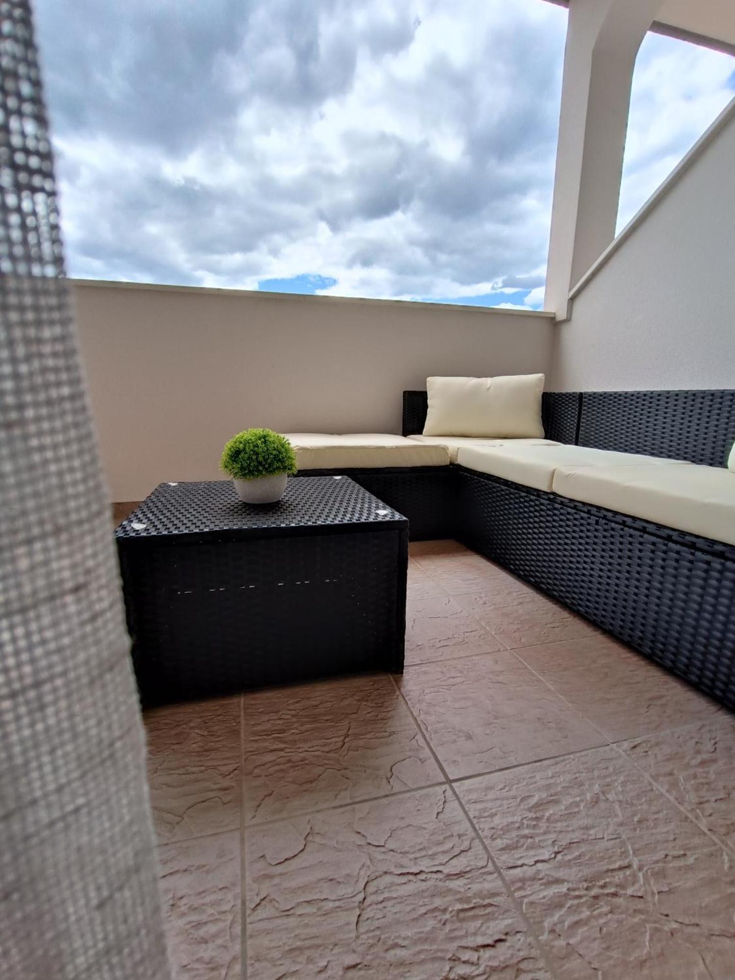 Apartman Burcul Sukošan Εξωτερικό φωτογραφία
